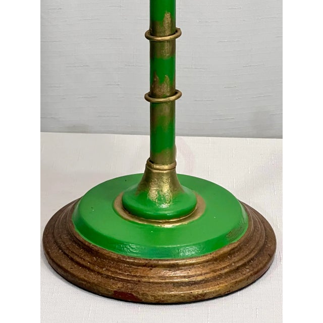 Vintage Palm Beach Regency Pink and Green Tole Palm Tree Table Lamp - Newly Painted For Sale - Image 6 of 10