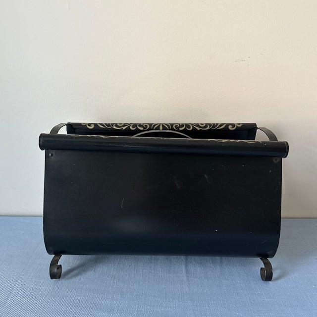 Black Late 20th Century Hand Painted Tole Equestrian Horse Magazine Rack Black Metal Vintage For Sale - Image 8 of 12