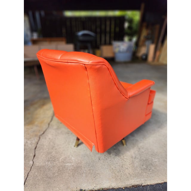 Vintage 1950s Midcentury Modern Pontiac Chair Co for Montgomery Ward Orange Swivel Rocking Chair For Sale In Baltimore - Image 6 of 10