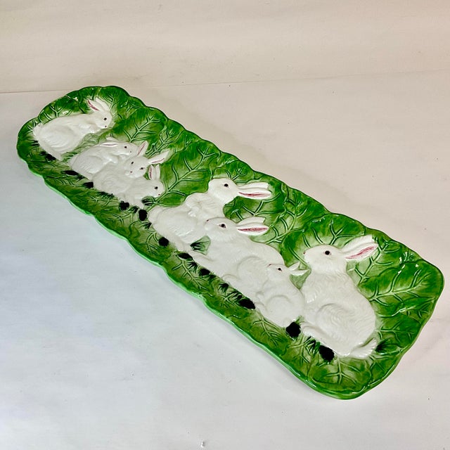 1970s Whimsical Hollywood Regency Long Platter Tray With 8 Bunnies - Easter For Sale - Image 9 of 12