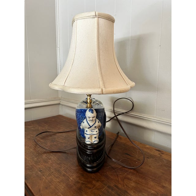 Vintage Blue & White Table Lamp For Sale In Washington DC - Image 6 of 15