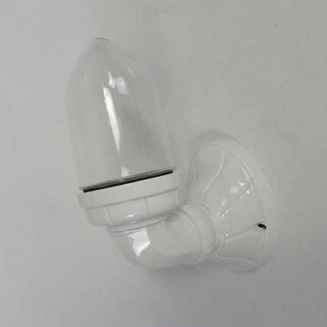 Height: 30 cm. Width: 13 cm. Depth: 21 cm. Height of glass shade: 14 cm. Ø glass shade: 10 cm The lamp is fitted with new...
