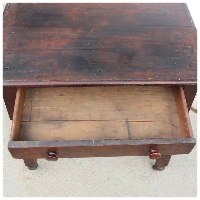 French Louis Xiv Walnut and Pine One-drawer Side Table For Sale - Image 10 of 12
