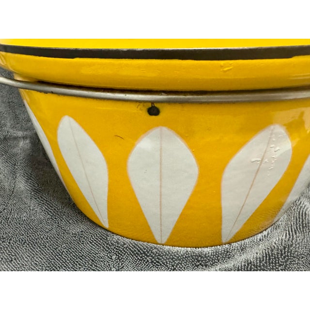 Cathrineholm Vintage Cathrineholm Yellow Lotus Enamel Dutch Oven Lidded Pot For Sale - Image 4 of 12