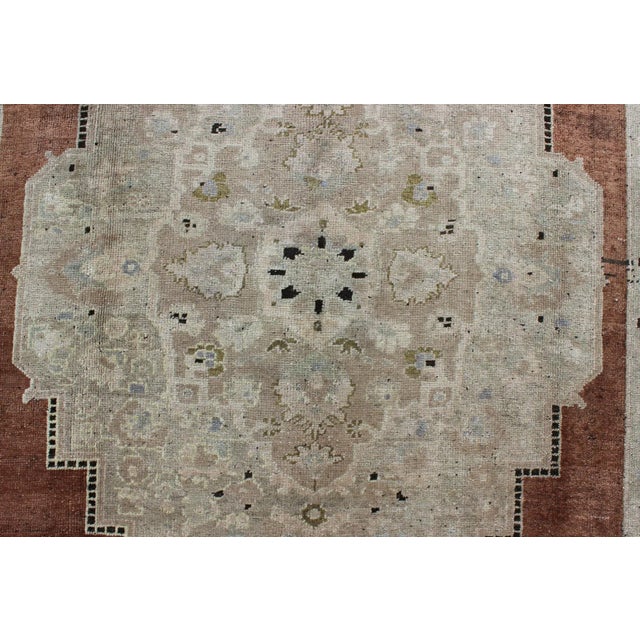 Textile Vintage Turkish Oushak Rug With Geometric Central Medallion in Earth Tones For Sale - Image 7 of 9