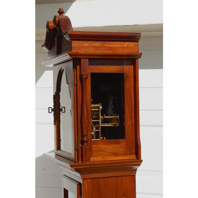 Vintage 1970s Emperor Clock Co. “Cambridge” Model 300 Grandfather Clock – Excellent Working Condition For Sale - Image 10 of 15