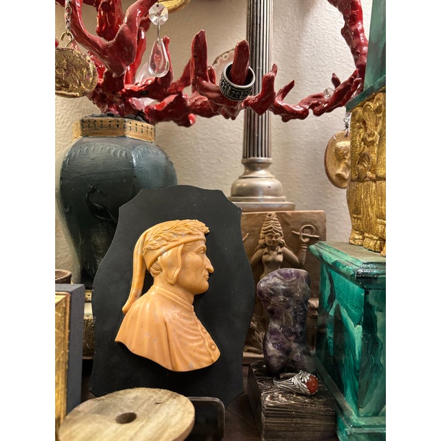Early 19th Century Italian Grand Tour Relief Siena Marble Carved Profile Plaque of Dante Alighieri Paperweight For Sale In Palm Springs - Image 6 of 13