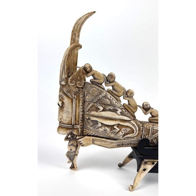 Early 20th Century Early 20th Century Batak Carved Medicine Horn For Sale - Image 5 of 12