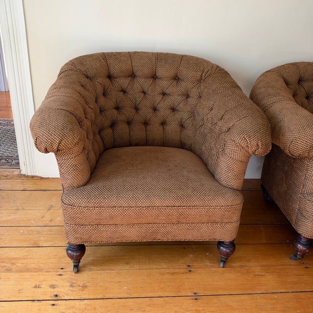 English Pair of Chesterfield Tufted Deep Club Chairs With Turned Wooden Legs and Brass Casters For Sale - Image 3 of 16