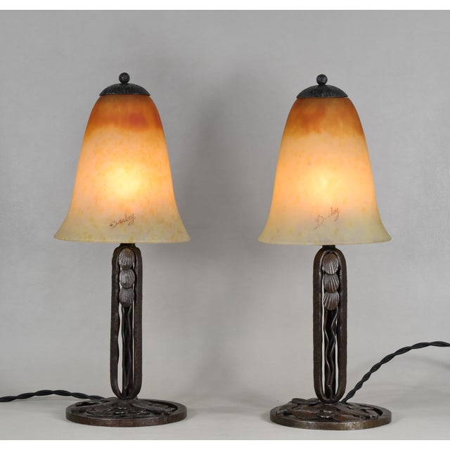 Art Deco Darboy & Daum Pair of French Art Deco Orange & Yellow Glass Wrought Iron Table Lamp 1920ss For Sale - Image 3 of 13