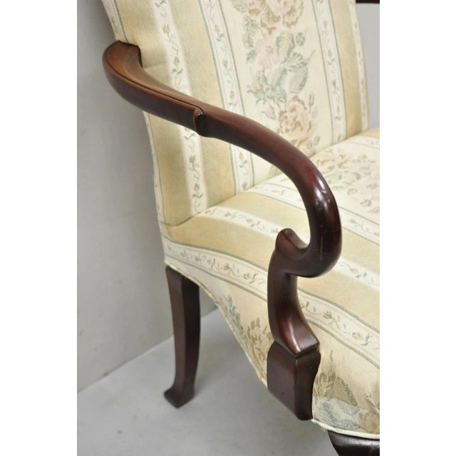 Pennsylvania House Late 20th Century Vintage Pennsylvania House Queen Anne Mahogany Upholstered Gooseneck Arm Chair For Sale - Image 4 of 11