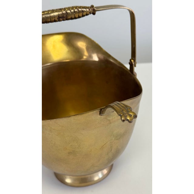 Vintage Handled Brass Lion Crest Coal Scuttle For Sale - Image 14 of 14