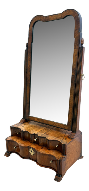 Queen Anne Dressing Table Mirror in Walnut, 1710