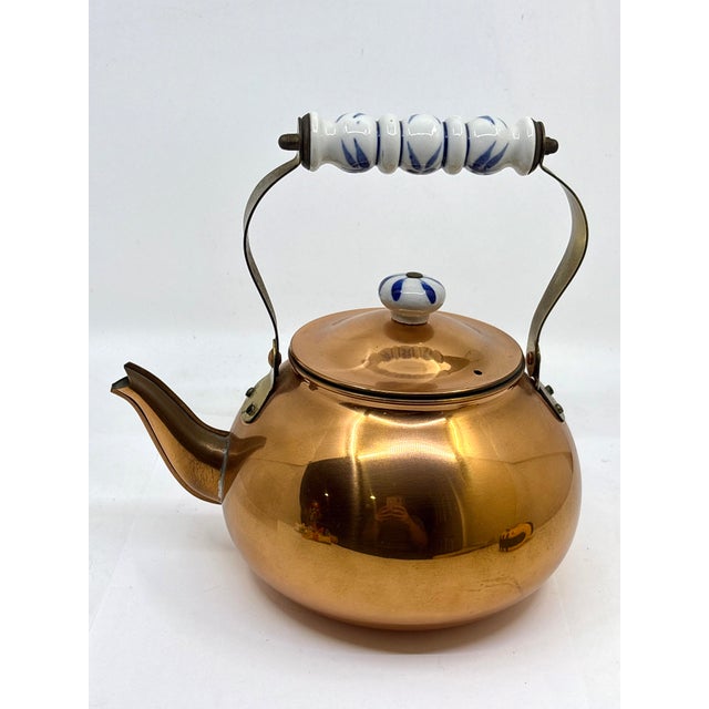 1970s Copper Tea Kettle With Delft Style Ceramic Handle For Sale - Image 4 of 7