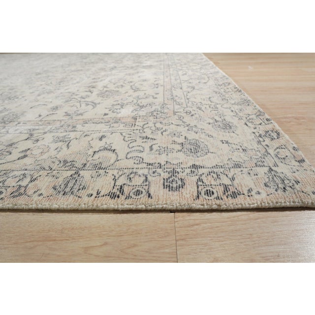 4x6 Sleek Rustic Beige Floral Traditional Hand Knotted Wool Carpet Rug For Sale - Image 4 of 6
