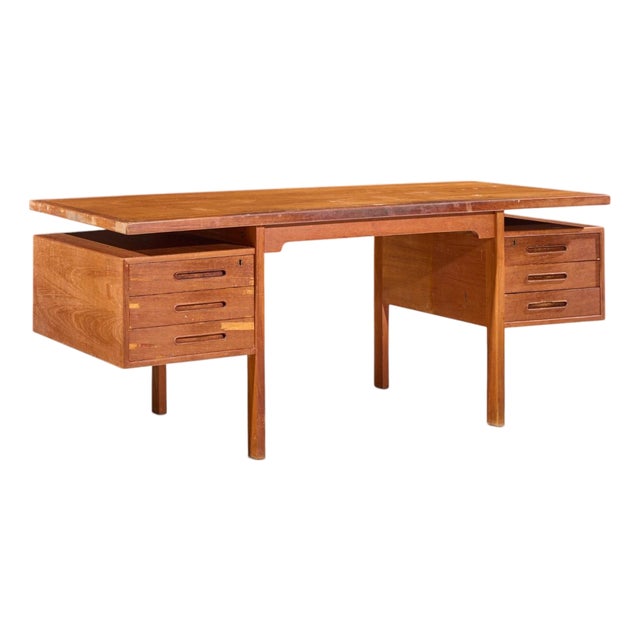Peter Hvidt Style Mid Century Danish Teak Executive Desk For Sale