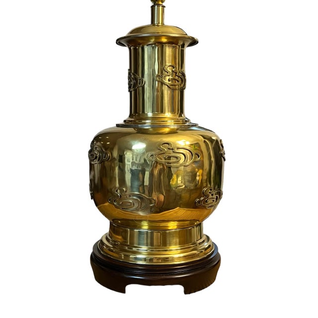 Mid-Century Modern Vintage Mid 20th Century La Barge Hollywood Regency Chinoiserie Brass Table Lamp Without Shade For Sale - Image 3 of 13
