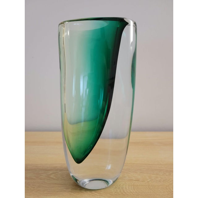 Stunning sommerso vase designed by renowned Swedish artist Vicke Lindstrand for Kosta Boda. This is a rare mid-20th...