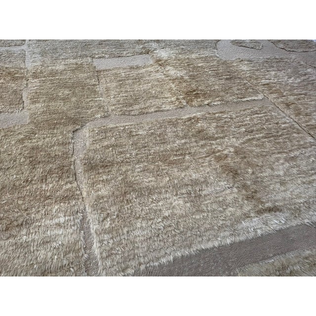 2020s Rh Ilyas Hand-Knotted Wool Rug — 10' × 14' Camel | 100% Wool | Sculpted Texture For Sale - Image 5 of 18