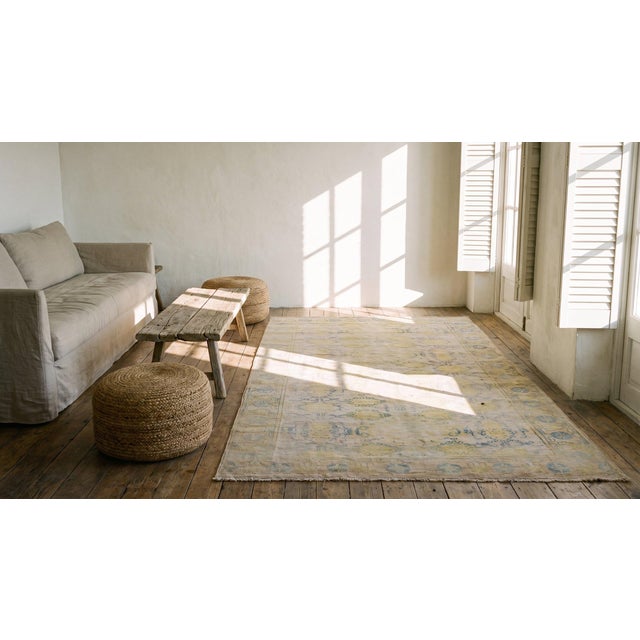1920s White Cream Medallioni Antique Indian Cotton Agra Rug 4'2" X 6'4" Handknotted Wool Carpet For Sale - Image 10 of 10