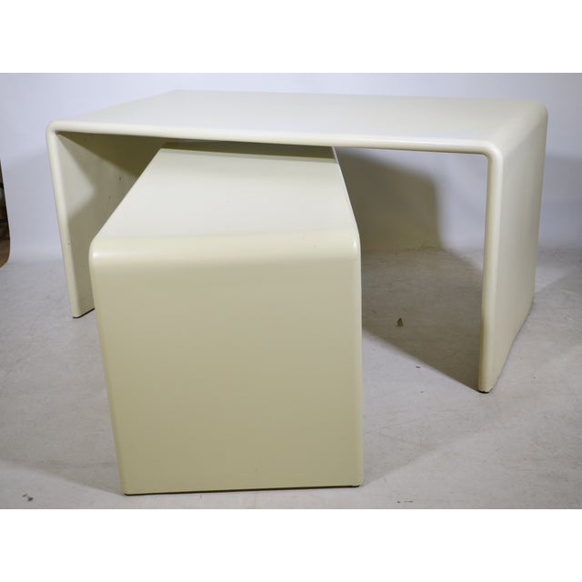 Space Age Nesting Desk in Fiberglass, 1970s, Set of 2 For Sale - Image 11 of 13