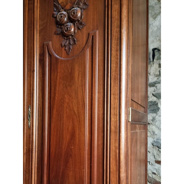 French Art Nouveau Wardrobe with Mirror in Walnut and Oak, 1890s For Sale - Image 10 of 18