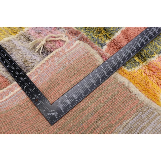 Early 21st Century Soft Earthy Berber Moroccan Rug - 03'03 X 06'11 For Sale - Image 5 of 9