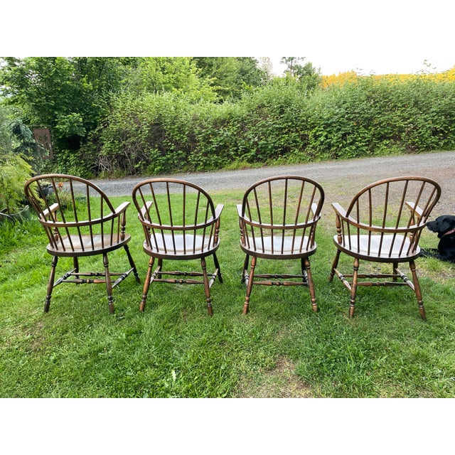 American Vintage Windsor Oval Armchairs Set of 4 For Sale - Image 3 of 10