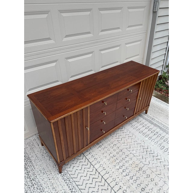 Chocolate Mid Century Credenza by Broyhill For Sale - Image 8 of 8