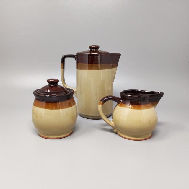 1970s gorgeous brown coffee set in faenza ceramic. Handmade made in italy. The items are in excellent condition. - 1...