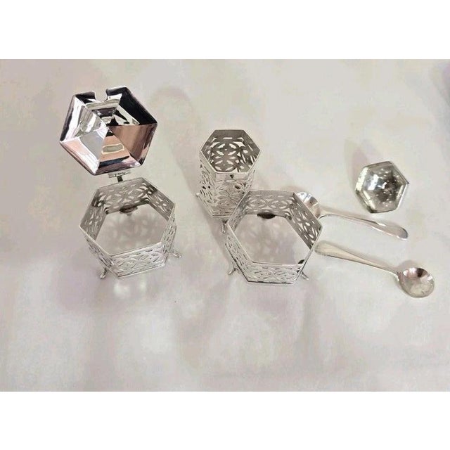 Antique Sterling Silver Three-Piece Cruet Set, Birmingham, 1926, Set of 3 For Sale - Image 12 of 18