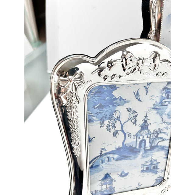 Vintage Towle Silverplate Ribbon & Garland Picture Frames – Set of 2 Neoclassical Tabletop Frames For Sale - Image 10 of 13