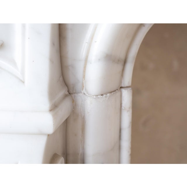Arabescato Trois Coquilles Mantel in Marble, 19th Century For Sale - Image 13 of 14