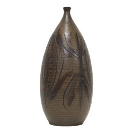 Example of The American School Vases