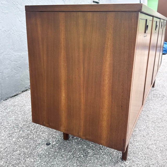 Mid-Century Modern Mid Century Modern Walnuts Laminate Top Credenza by Stanley Furniture For Sale - Image 3 of 12