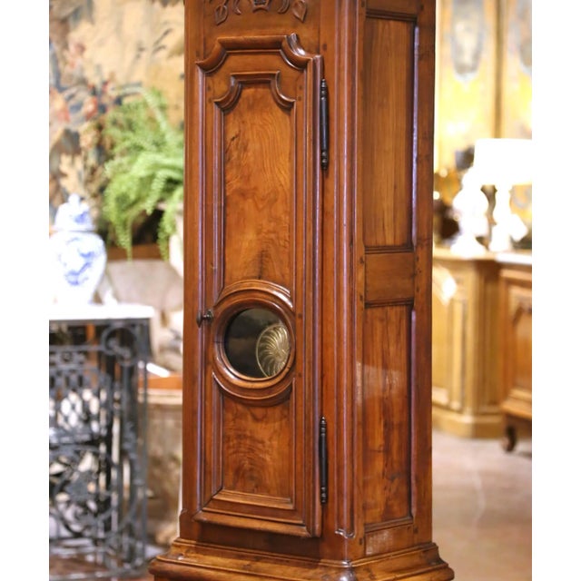 Mid-18th Century French Louis XV Walnut Longcase Clock From Lyon For Sale - Image 4 of 18