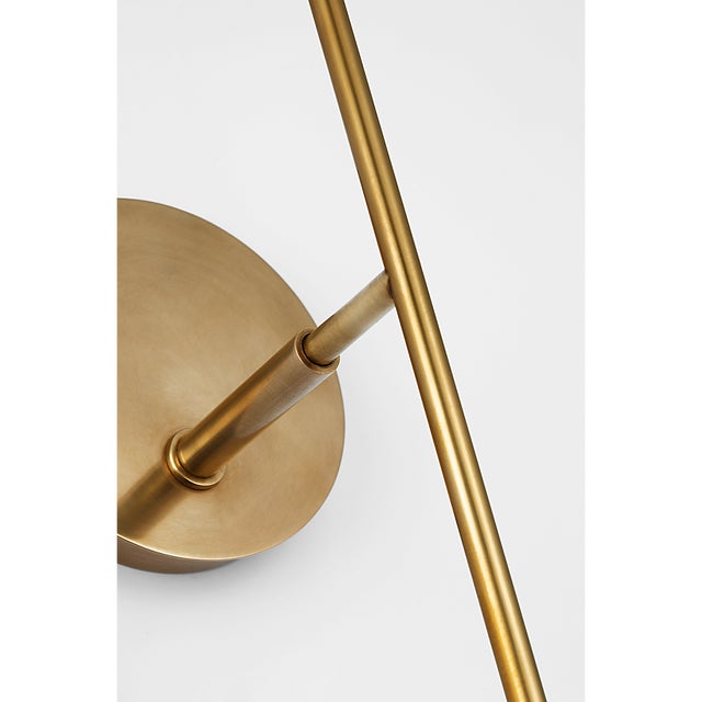 Modern Ian K. Fowler for Visual Comfort Signature Calvino Large Tail Sconce in Hand-Rubbed Antique Brass with Clear Glass For Sale - Image 3 of 5