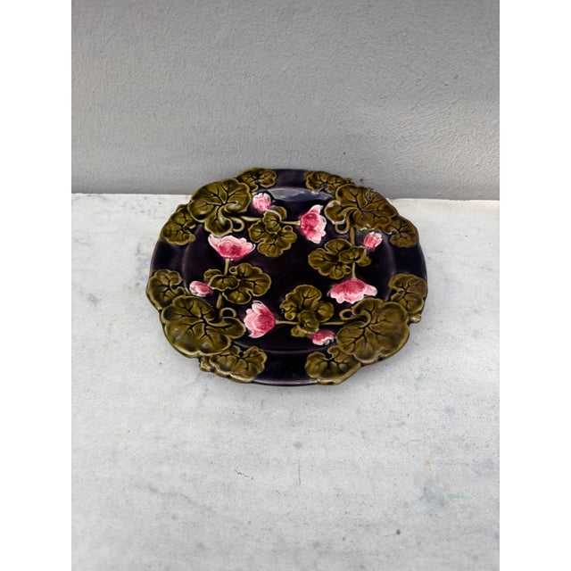 Rustic Austrian Majolica Flowers Plate Circa 1900 For Sale - Image 3 of 5