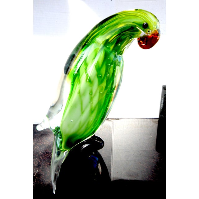 Murano 1970s Vintage Dynasty Gallery Murano-Style Cased Glass Parrot For Sale - Image 4 of 15