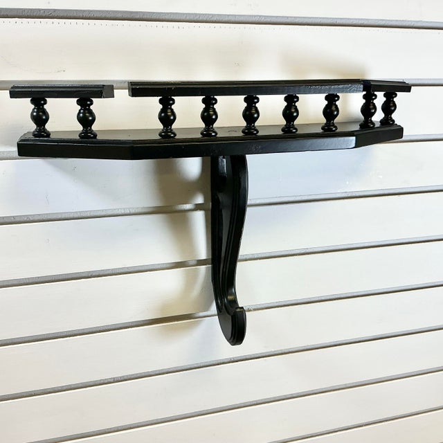 1950s Vintage Boho Chic Arts & Crafts Wood Wall Mounted Shelf, Newly Painted For Sale - Image 4 of 12