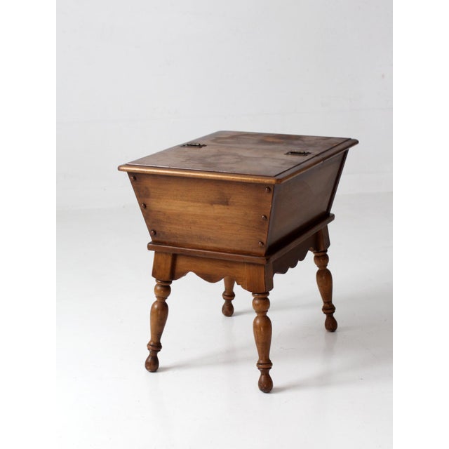 Vintage Kling Colonial Maple Sugar Chest Style Storage Table Circa 1970s For Sale - Image 13 of 18