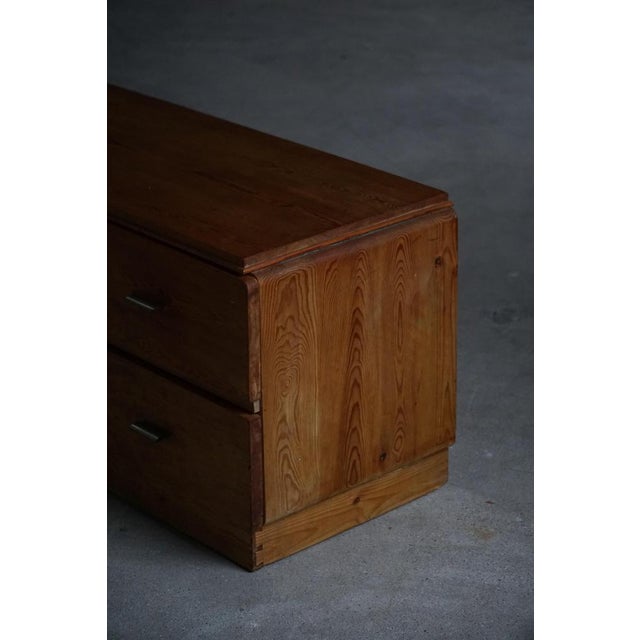 Mid-Century Art Deco Style Chest of Drawers in Pine with Metal Handles, 1940s For Sale - Image 15 of 18