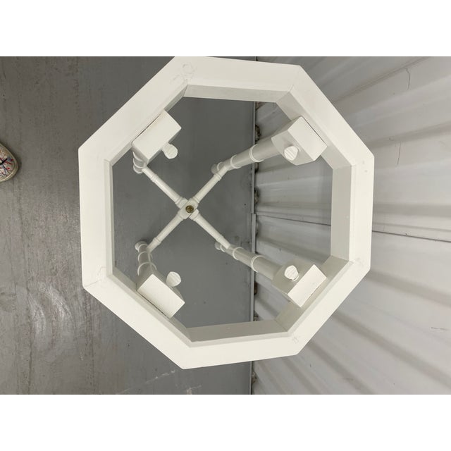 Wood 1950s Hollywood Regency Style White Pedestal Side Table With Brass Tray Top For Sale - Image 7 of 7