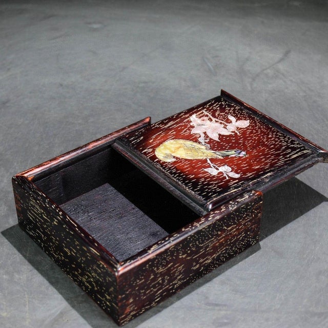 Brown 1990s Square Wood Keepsake Box With Mother of Pearl Bird & Floral Inlay For Sale - Image 8 of 9