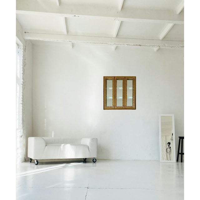 1980s Classical Italian Gold Mirrored Curio Wall Display Cabinet by Pita S R L, Milan, Italy For Sale - Image 14 of 15