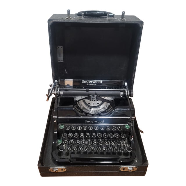 Underwood Champion Portable Typewriter With Tripod Stand Case 1940s For Sale