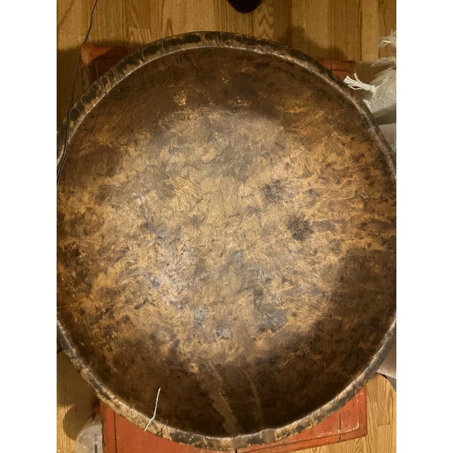 American Magnificent 25” Antique Early American Burl Wood Bowl – Rare Primitive Single-Piece Masterpiece For Sale - Image 3 of 4