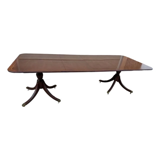 Baker Furniture Georgian Style Inlaid Mahogany Double Pedestal Extension Dining Table With 2 Leaves For Sale