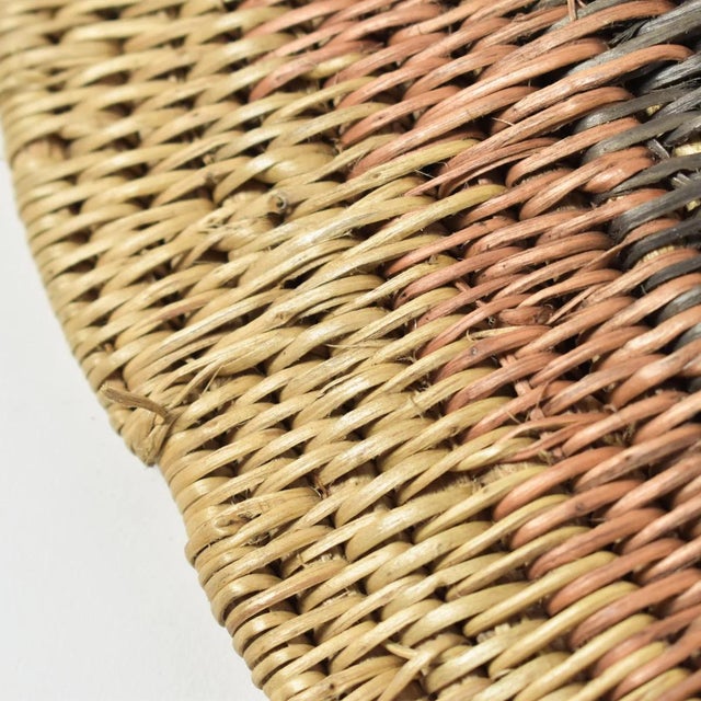 Tan Early 20th Century Makenge Flat Wedding Basket 19.0 Inch Zambia For Sale - Image 8 of 9