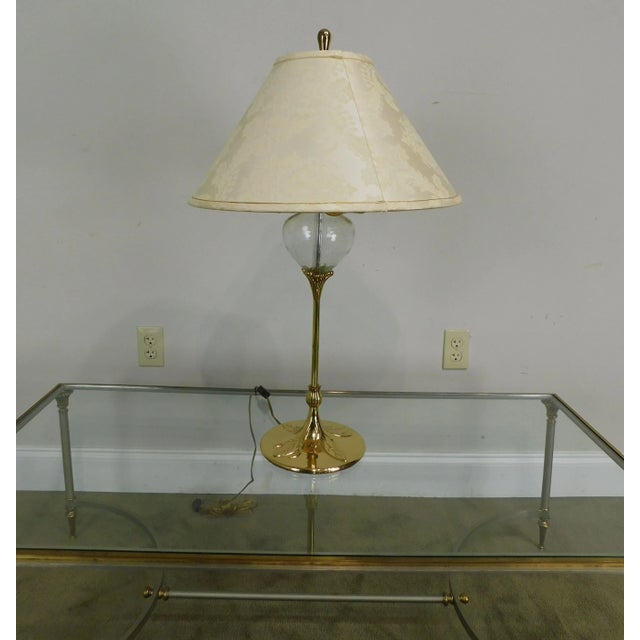 Traditional Vintage Quoizel Brass and Glass Foliate Table Lamps W/Shades - a Pair For Sale - Image 3 of 13
